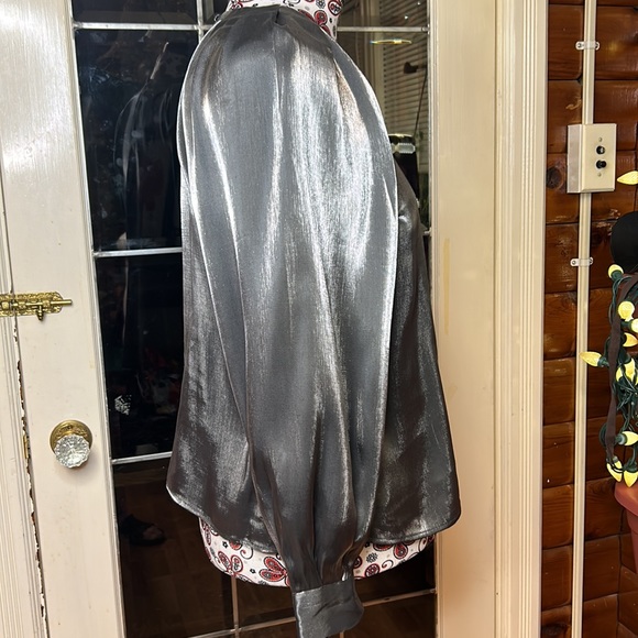 Rock & Shine metallic blouse - Picture 2 of 10